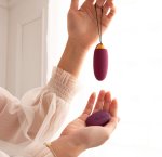 Nabíjecí bezdrátové vibrační vajíčko Svakom Elva