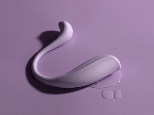 Interaktivní vibrační vajíčko Svakom Phoenix Neo 2 Pastel Lilac