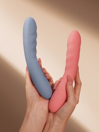 Interaktivní přirážecí vibrátor Svakom Ava Neo Peach Pink