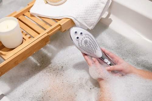 Sprchová hlavice/stimulátor klitorisu Womanizer Wave