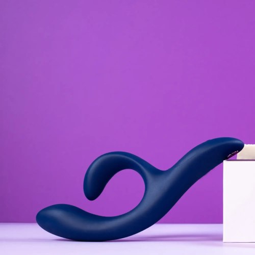 Tvarovatelný vibrátor s králíčkem We-Vibe Nova 2