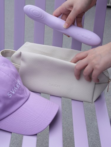 Hřejivý přirážecí vibrátor Svakom Selena