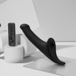 Vibrační strapon s jazýčkem Strap-On-Me – vel. M