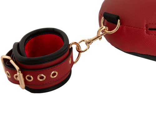 Bondage postroj s polštářem Bad Kitty