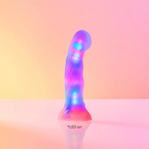 Svítící silikonové dildo s přísavkou Sugar Bomb